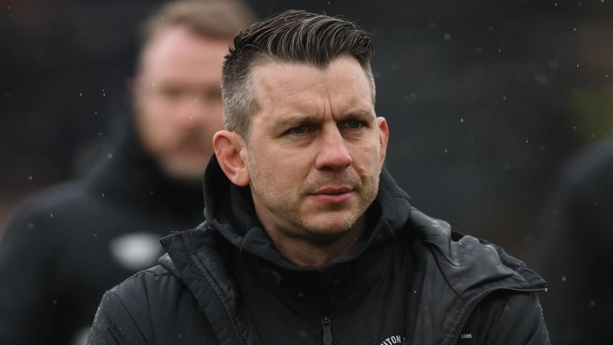 Luton boss Matt Bloomfield